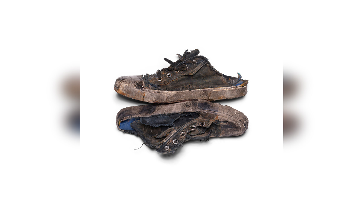 Balenciaga Destroyed Shoes Outfit | TikTok